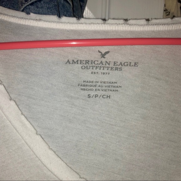 AE white shirt - Picture 4 of 5